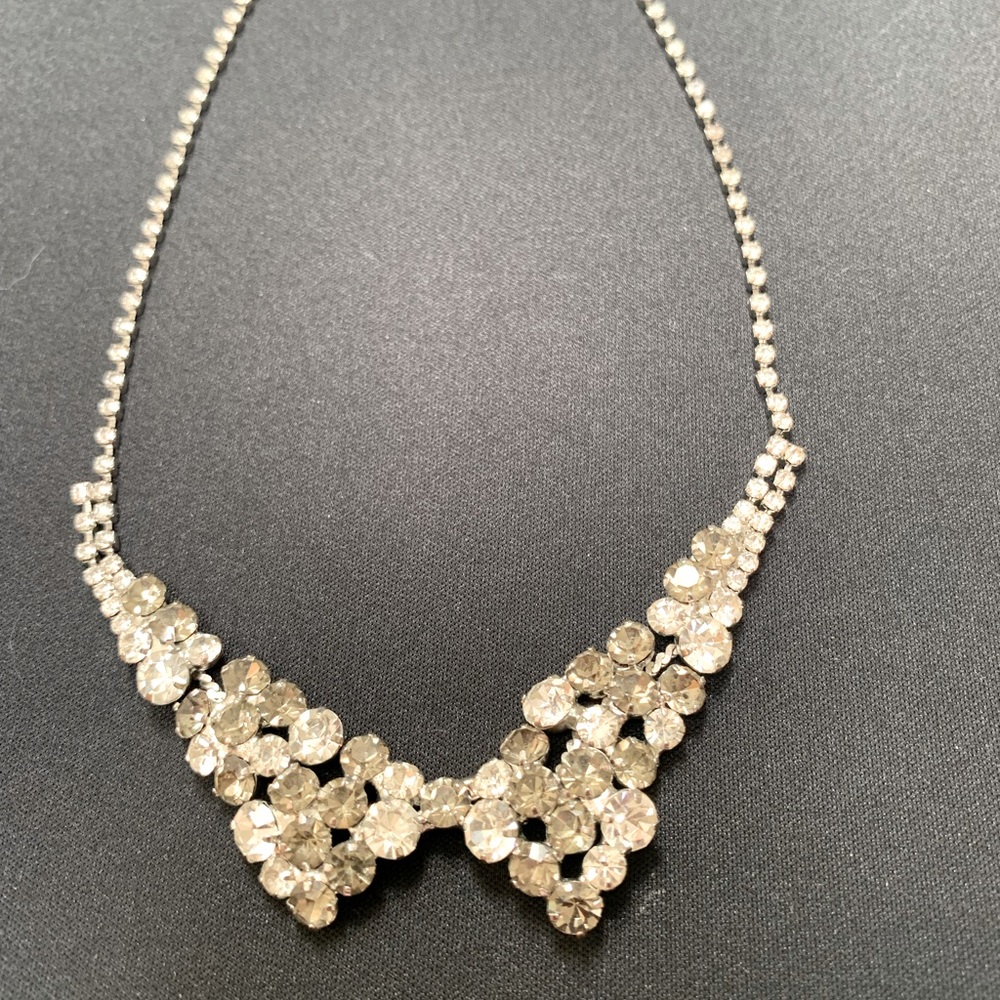 Collar necklaces